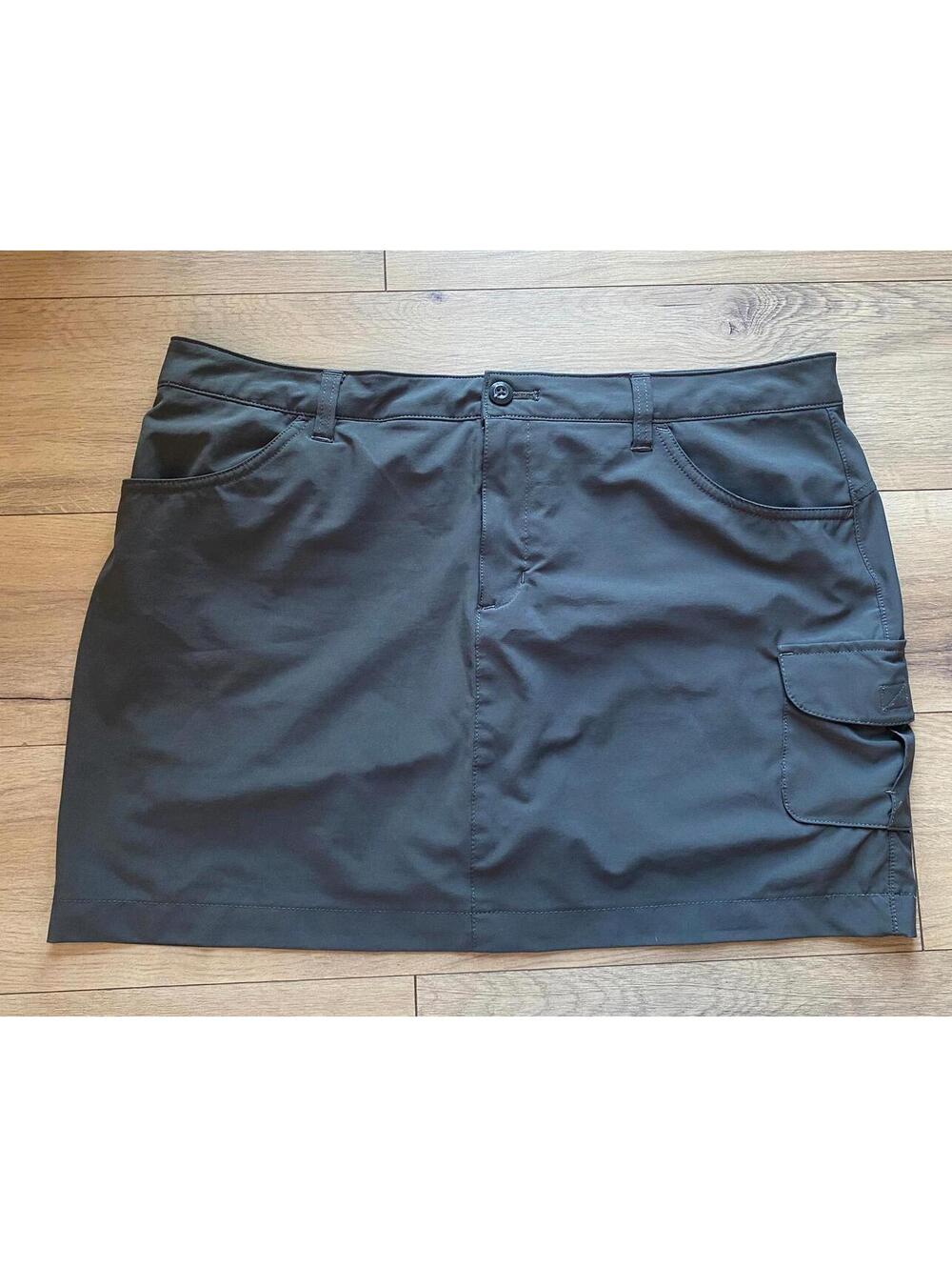 Eddie Bauer charcoal gray active skort with pockets size 14